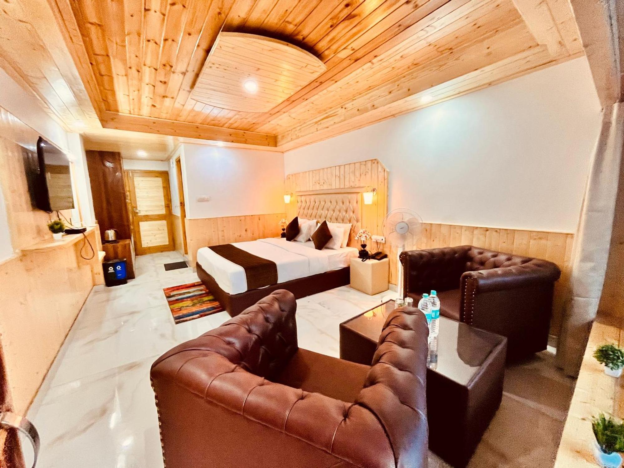 Himalayan Hill Queen Resort, Manali M98160-43400 Dış mekan fotoğraf