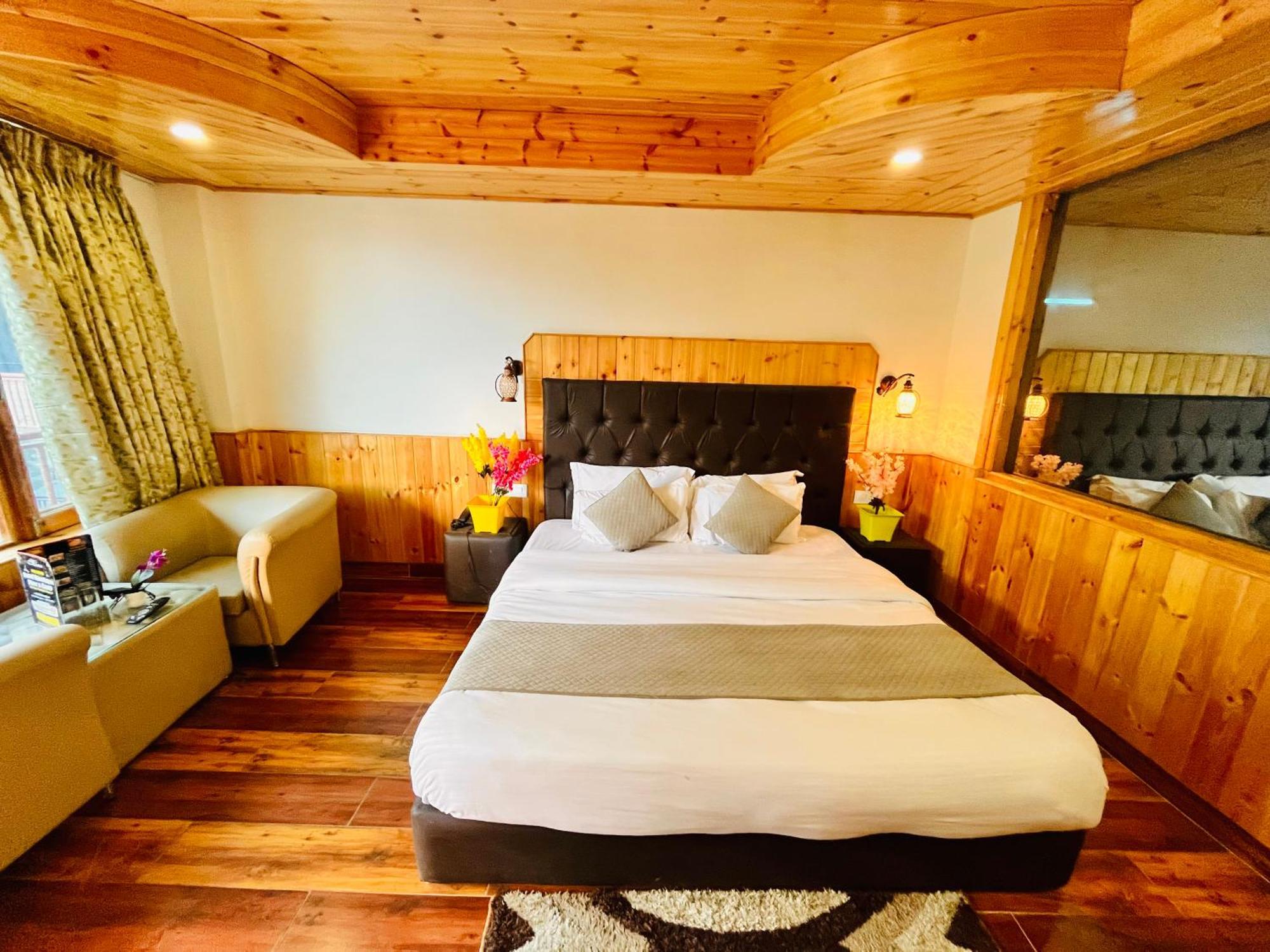 Himalayan Hill Queen Resort, Manali M98160-43400 Dış mekan fotoğraf