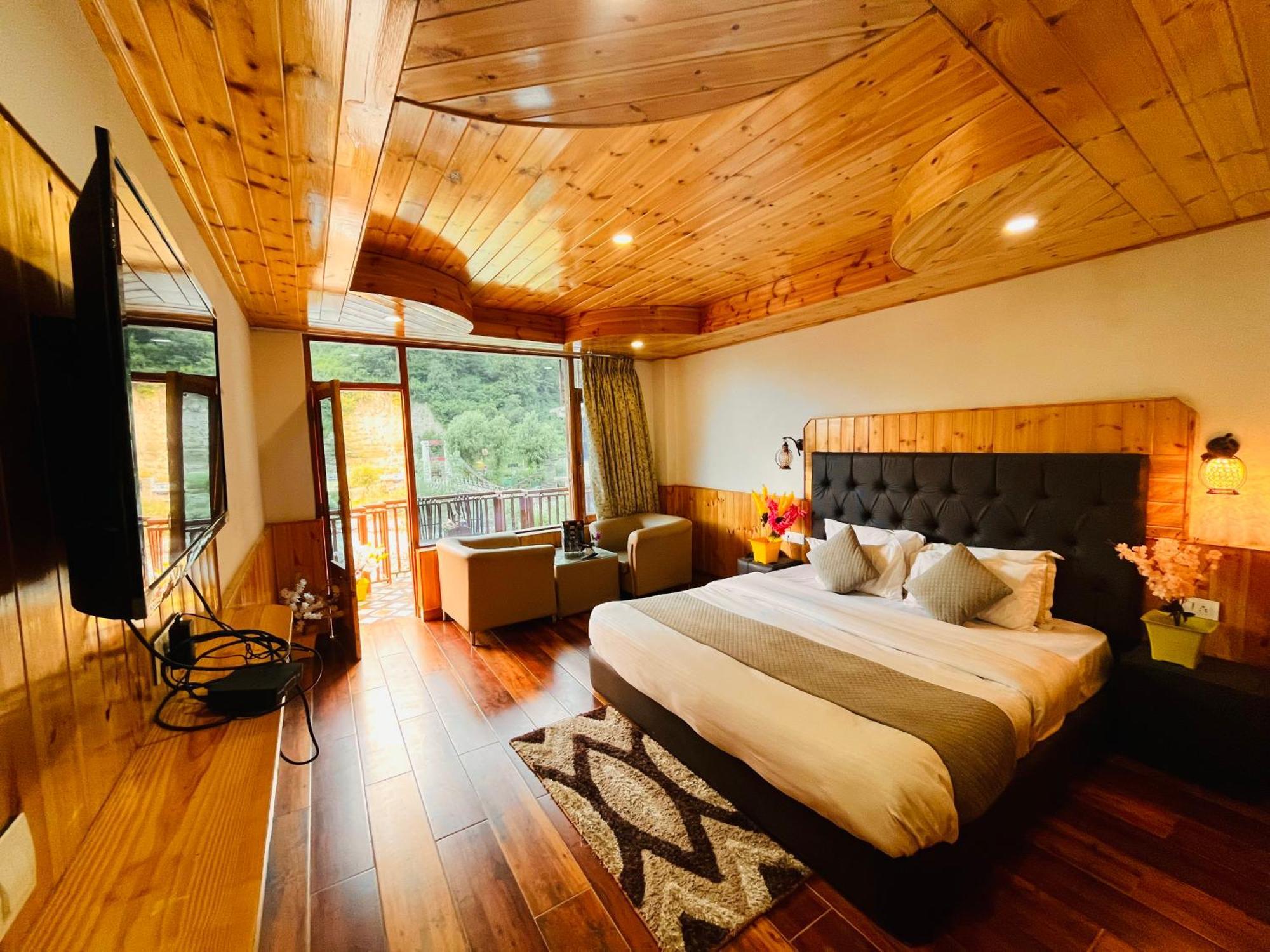 Himalayan Hill Queen Resort, Manali M98160-43400 Dış mekan fotoğraf
