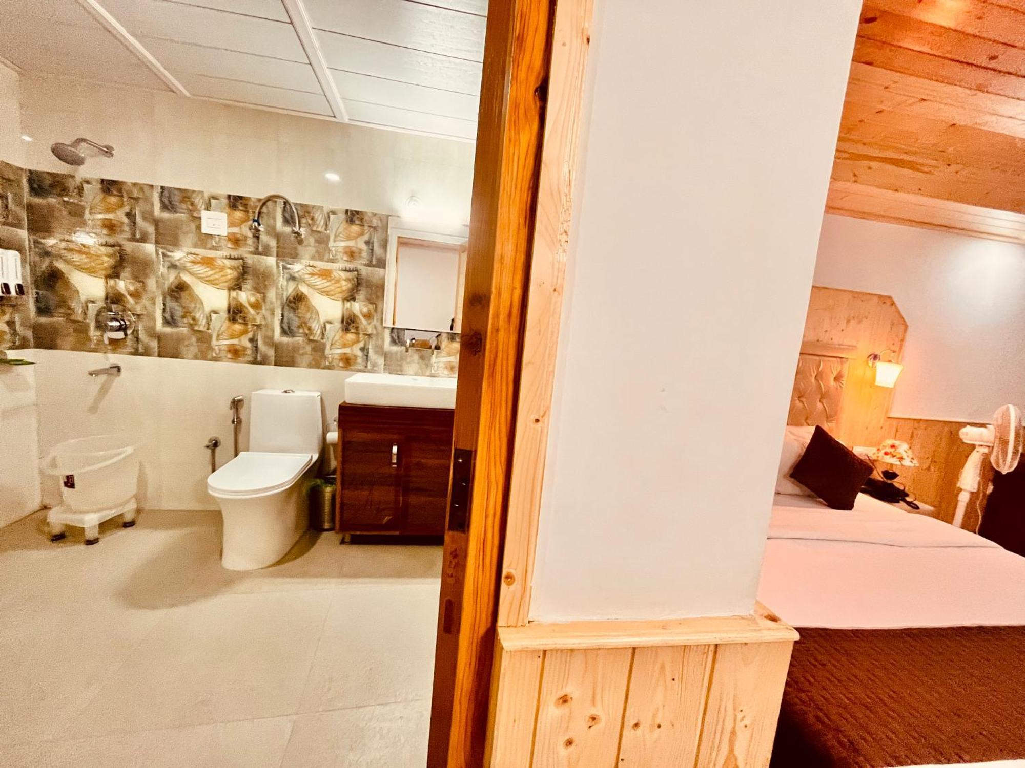 Himalayan Hill Queen Resort, Manali M98160-43400 Dış mekan fotoğraf