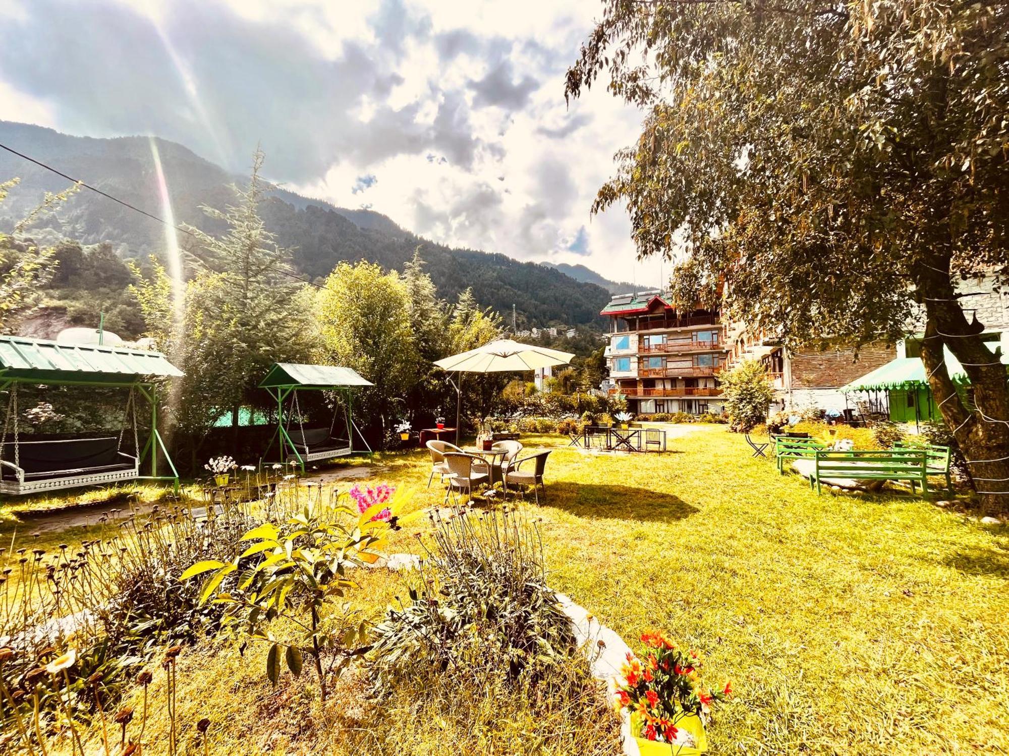 Himalayan Hill Queen Resort, Manali M98160-43400 Dış mekan fotoğraf