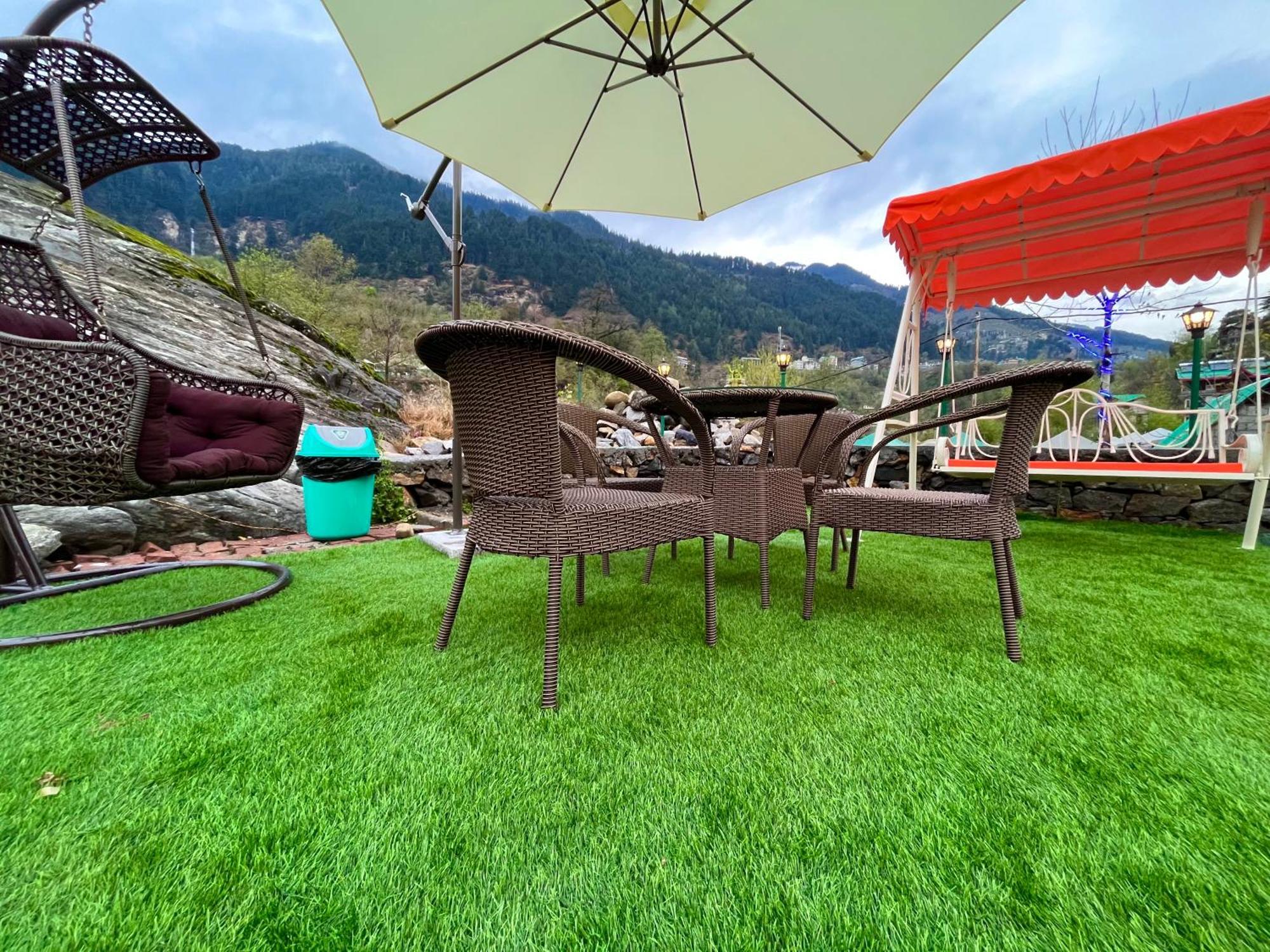 Himalayan Hill Queen Resort, Manali M98160-43400 Dış mekan fotoğraf